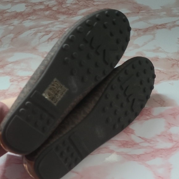 EUC Michael Kors Brown Leather Moc Crocodile Loafers Gold Bar Trim Sz 7.5M - Picture 6 of 7